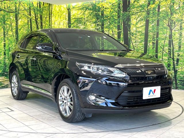 大好評のボディコーティング「弾スプラッシュコート」もご納車までに施工可能。通常のガラスコートと異なる、耐久年数6年の無機質ガラスコーティングが、ボディをキレイな状態に保ってくれます。