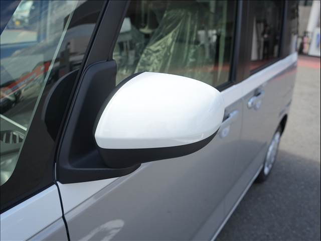 運転するのに必須なのが保険への加入です。常時、保険専任スタッフがいますので入替や見直し、分からない事何でもご相談下さい。