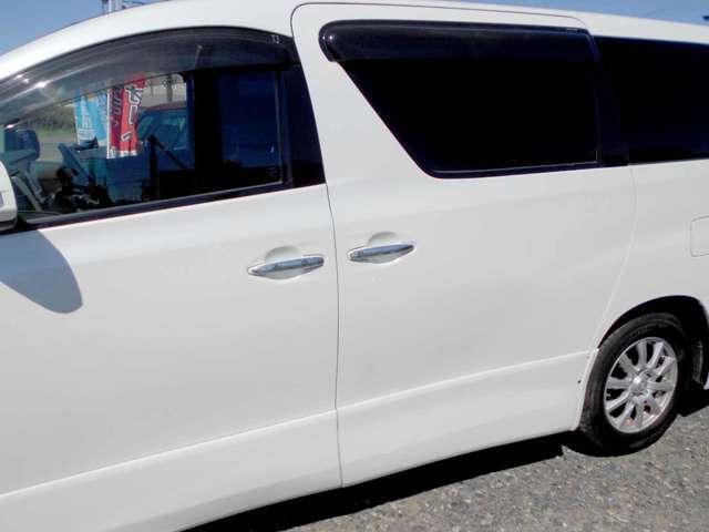 当店では常時無料代車20台ご用意しております。お急ぎのお客様もお任せ下さい。ご契約時、車検時、修理時、事故等でお困りのお客様、即日無料代車ご用意致します。
