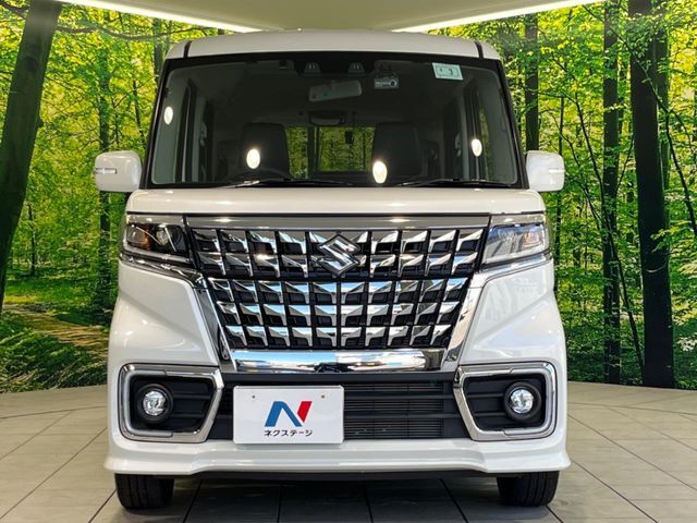 弊社では、全車『修復歴なし』のお車のみ取り扱っております。専任バイヤーによる厳選した仕入れの後、入庫後の車両チェックを行い、ネクステージが認定した高品質な中古車をご提供しております。