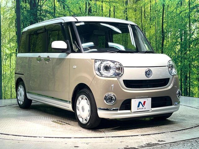 大好評のボディコーティング「弾スプラッシュコート」もご納車までに施工可能。通常のガラスコートと異なる、耐久年数6年の無機質ガラスコーティングが、ボディをキレイな状態に保ってくれます。