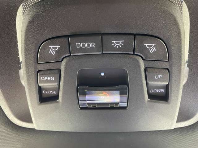 【運転席操作部】快適なドライブを楽しむための機能が装備されています！運転席から触れるので、使いやすいです！除菌プランいれていただくと、さらに清潔で安心していただけます！