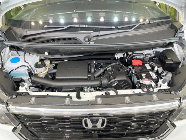 親切・丁寧な専門メカニックスタッフが応対！・車検・点検整備・事故等の修理などアフターサービスも安心。お車のカスタマイズもネクステージのサービススタッフまでご相談ください！