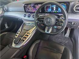 黒革シート！レザーエクスクルーシブ！シートヒーター＆ベンチレーション！地デジTV！アップルカープレイ！