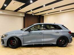 新車時より、取り扱い説明書　スペアキー　保証書　全て御座います。ワンオーナー　禁煙車　ローダウン　バーチャルコックピット　マトリックスLEDヘッドライトシステム