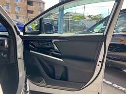 ワンオーナー 全方位カメラ ETC  シートヒーター  ステアリングヒーター 12.3インチディスプレイオーディオ フルセグTV Bluetooth おくだけ充電 パワーシート スマートキー 充電ケーブルあり