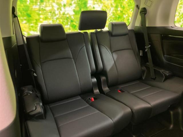 WECARSでは各商談席に大型モニターをご用意しております！見やすい大画面でゆったりと全国の在庫をご覧いただけます！是非ご来店お待ちしております！
