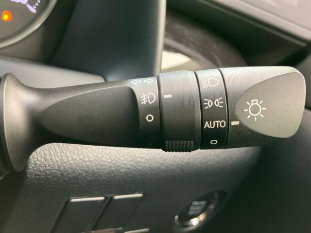 国産車から輸入車まで多様なお客様のニーズのお応えできるように、全国規模で豊富な在庫展開！車のことならWECARSへ！
