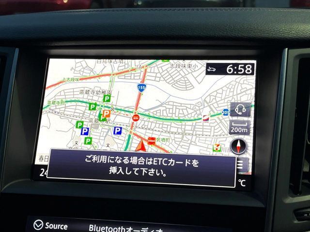 【メーカー純正ナビ】インテリアに溶け込むスタイリッシュな「専用設計」メーカーナビを装備♪視認性や操作性など基本性能にも優れ、より上質なカーライフをお楽しみいただけます。
