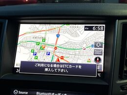 【メーカー純正ナビ】インテリアに溶け込むスタイリッシュな「専用設計」メーカーナビを装備♪視認性や操作性など基本性能にも優れ、より上質なカーライフをお楽しみいただけます。