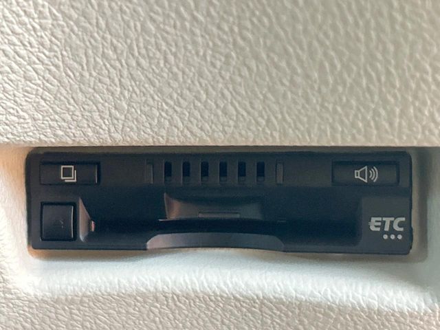 【ETC】高速道路の料金所をストレスなく通過！話題のスポットやサービスエリアに多い「スマートIC」利用時は必須のアイテムです。当店でセットアップを実施、ご納車当日からすぐにご利用いただけます！
