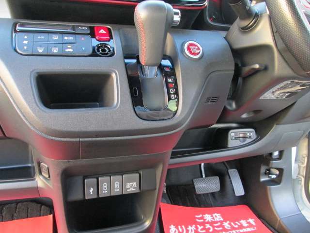 車検整備もお任せ！当店は無駄な部品交換を致しません。使える部品・交換すべき部品をお客様立会いの下わかりやすくご説明させて頂きます！ご納得頂いた上で、交換についてお客様自身で決めて頂き整備を実施します。