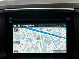 【純正ナビ】一体感のあるナビは、高級感ある車内を演出してくれます。Bluetooth再生などオーディオ機能も充実しておりますので、運転もより楽しめます♪