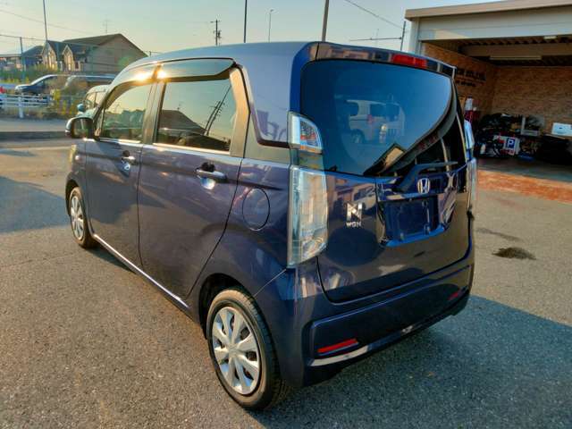 当社の整備工場にて専門の整備士がしっかりと整備・点検してから納車いたします。