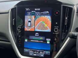 【マルチテレインモニター】車のフロントやサイドのカメラ画像を同時にモニター表示することで、悪路や狭い道を走行時でも周囲の状況確認ができ安心！本格SUVにうれしい装備です♪