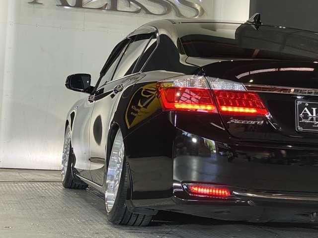 ★Aftermarketナビ、Aftermarketヘッドライト、Dampers、HID、ETC、その他カスタムパーツ等取り付け可能です★ご納車前でしたら格安にてお取り付けできます★