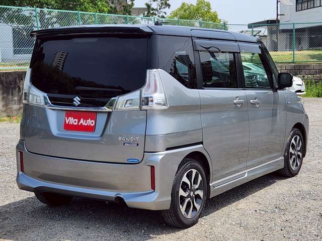 ★画像や動画を見ただけでお車の検討を進める事に抵抗がある方でも気軽に利用できるオンライン商談ならお車の検討はもちろん営業担当や店舗の様子も生中継でご覧いただけますので安心してお車をご検討頂けます。