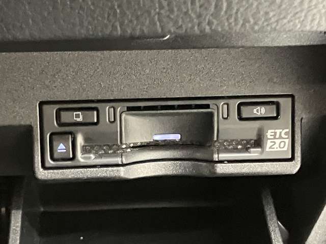 ご覧いただきありがとうございます。車両詳細等お気軽に店舗スタッフまでお問い合わせください。通話無料の専用フリーダイヤルもご用意しております【0078-6003-542979】ぜひご利用くださいませ。