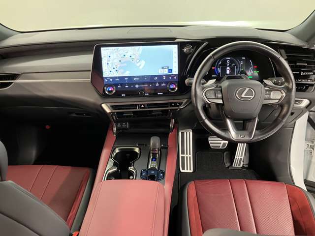 心躍る体験を。操る歓びを。上質な乗り心地がレクサスとなります。ご満足いただける事と思います。