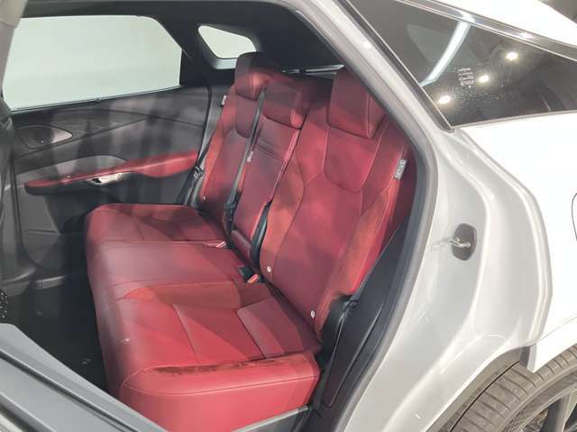 レクサスとの出会いを通じて「高級の本質」をお届け致します。レクサスとともに過ごす時間をお楽しみください。