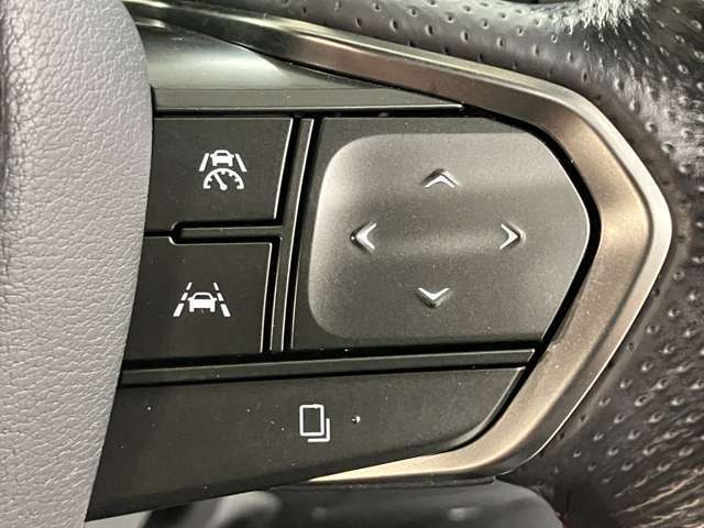 ご覧いただきありがとうございます。車両詳細等お気軽に店舗スタッフまでお問い合わせください。通話無料の専用フリーダイヤルもご用意しております【0078-6003-542979】ぜひご利用くださいませ。