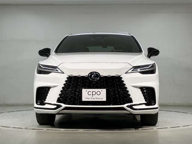 上質で洗練された快感の走りが心を揺さぶり高揚感をもたらします。