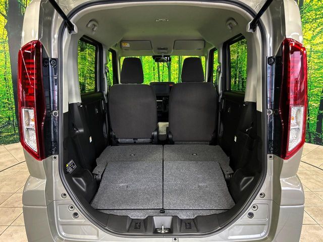 普段のお買い物や通勤、送迎等に十分な荷室スペースを確保しております。セカンドシートを倒すと、大きな荷物の積載も可能です♪