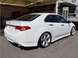 平成24年式・タイプS☆人気色のホワイトオーキッドパール☆アキュラ仕様にカスタムされたカッコいい1台☆