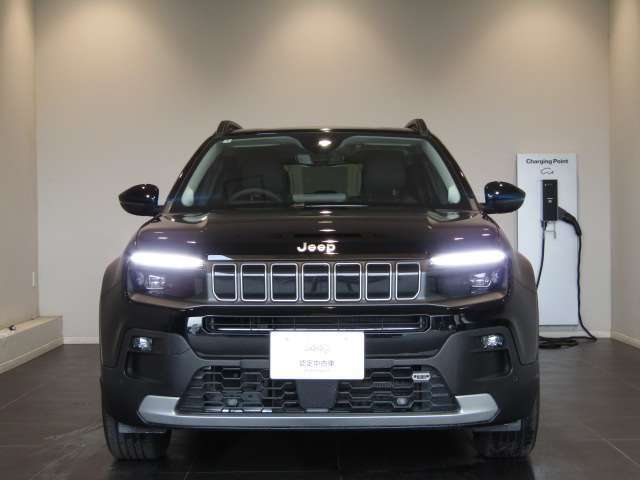 JEEP認定中古車延長保証制度もございます。　お客様のご希望により、保証期間を有償にて更に一年間延長することが可能です。安心なカーライフをお約束します。詳細はスタッフまでお気軽にお問合せ下さい。