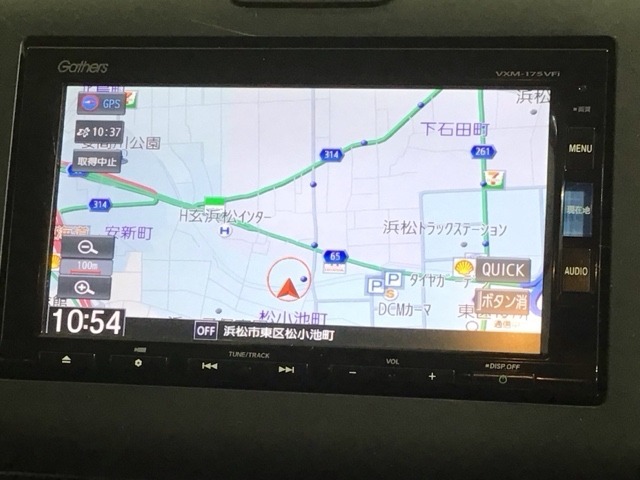 アップルカープレイ対応ギャザズナビ搭載です。知らない道も安心ですね！