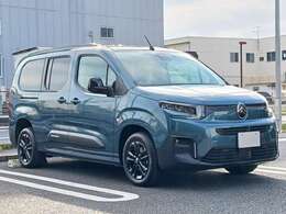 お忙しく実車確認できないお客様にも安心してご購入頂けるクオリティを目指しております。全国のディーラーで保証が受けられます。