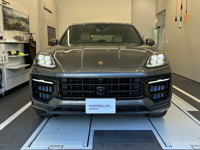 エクステリアミラー（エクステリアカラー塗装） PORSCHEロゴLEDドアカーテシーライト リアアクスルステアリング