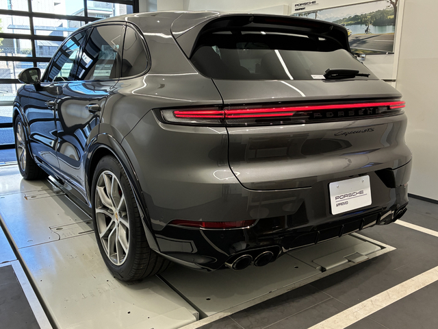エクステリアミラー（エクステリアカラー塗装） PORSCHEロゴLEDドアカーテシーライト リアアクスルステアリング