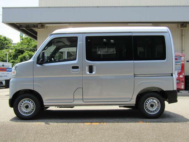 ナビやタイヤはもちろん、取り扱いのあるカー用品であればすべてオプションとして組み込めます。カー用品店の自動車販売店だからできること！小物ひとつでもお受けいたします。ぜひご相談ください。