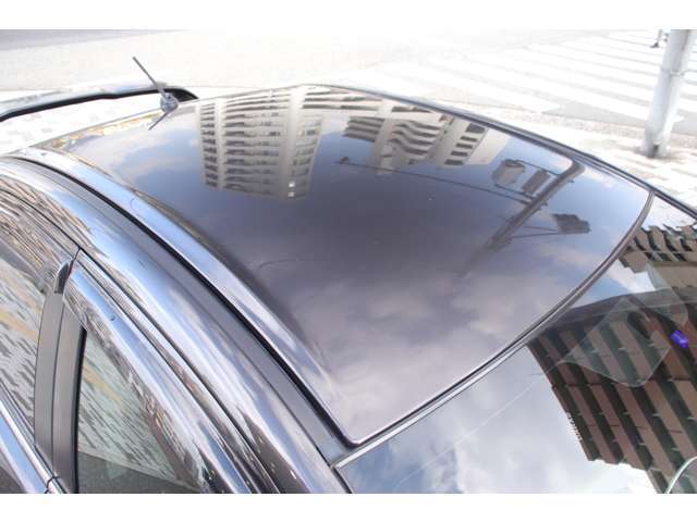 ルーフの色褪せなどもございません。