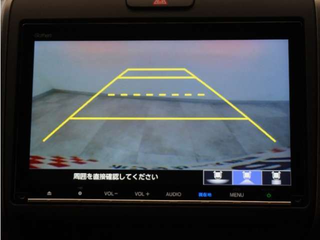 バックカメラ搭載です！車庫入れが苦手な人はもちろん、車両感覚に自信がある人にもお勧めです！見えない箇所が見えるようになるので、低い障害物や隠れてしまっている子供の存在等にも気付く事が出来ます。