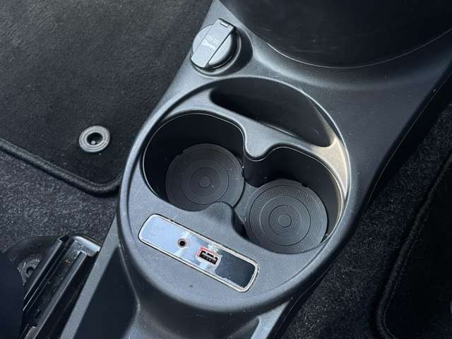 修復歴（事故歴）のある車は販売致しません！当社基準による調査の結果、修復歴車と判断された車両は一部店舗を除き、販売を行なっておりません。万一、納車時に修復歴があった場合にはご契約の解除等に応じます