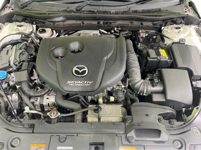親切・丁寧な専門メカニックスタッフが応対！・車検・点検整備・事故等の修理などアフターサービスも安心。お車のカスタマイズもネクステージのサービススタッフまでご相談ください！