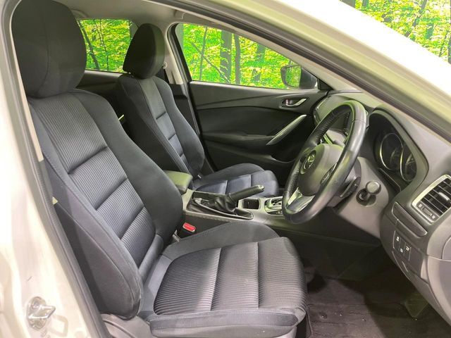ドライバーによって運転しやすいポジションは異なり、あの車はどうなのか不安なこともありますよね。気になるお車は店頭で乗り込んでご確認いただけます♪