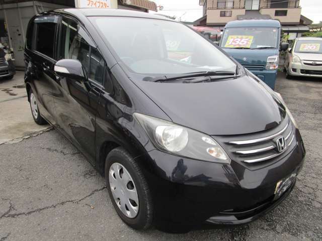 ご契約に際しお客様による現車確認をお願いしております。何とぞご来店いただけますようお願いいたします。28年度自動車税は法定費用諸費用に含みます。全車オイル交換後納車。少ない利益でお車をご提供しております