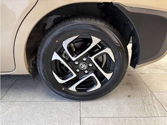 クルマのこと、良いところも悪いところも正直にお伝えすることを心がけています。アフターサービス含め、末永くお付き合いできる販売店を目指します！気にかかる点があれば、どうぞお気軽にお申し付けください。