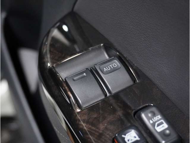 ■パワーウインドウスイッチベース★即納台数多数取り揃え！気に入っていただけるお車ご提案します☆ご来店お待ちしております。シーアールエス大阪06-6852-9000