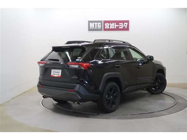 納車前にしっかり点検してお渡ししております。全店舗サービス工場も併設しております。納車後も安心してお任せ下さい。