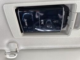 【ETC】高速道路の料金所をストレスなく通過！話題のスポットやサービスエリアに多い「スマートIC」利用時は必須のアイテムです。当店でセットアップを実施、ご納車当日からすぐにご利用いただけます！