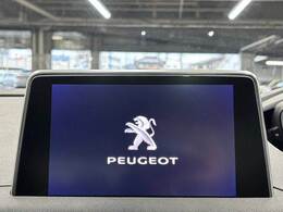 純正Dオーディオ装備！！　BluetoothやApple CarPlayなどお楽しみいただけます！！