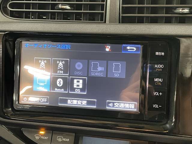 純正ナビ、社外ナビなども取り付け可能です！大きなサイズのナビを付けたい方はお気軽にお尋ねください！！