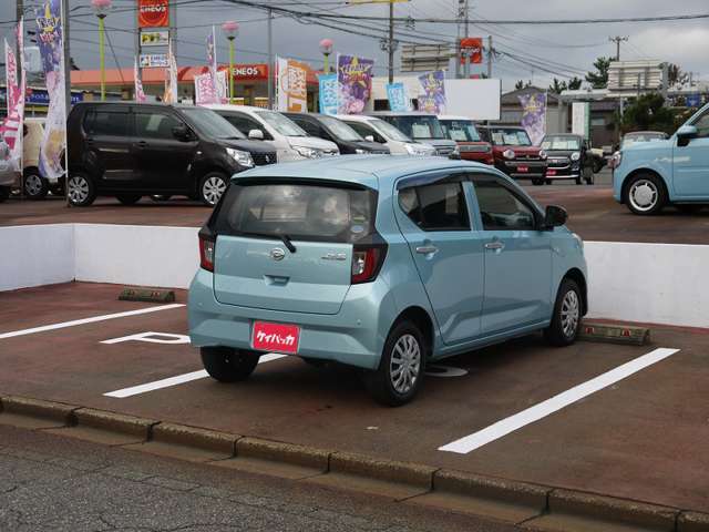 ■自動車保険はプロ代理店（ディーラー特級代理店　三井住友海上、東京海上日動、損保ジャパン日本興亜、あいおいニッセイ同和損保）レッカー積載車とレスキュー作業車を県内拠点で11台配置。