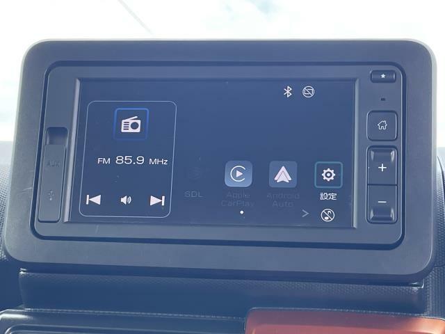 純正ディスプレイオーディオ付いてます♪バックカメラ・Bluetoothに対応しています♪