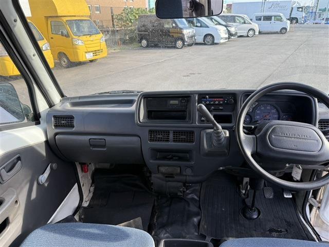 ☆レンタカー事業も展開しております。8人乗りの車でご家族での旅行、スキーなどの遠出の際は是非とも当店でご利用ください！万が一の事故にもレンタカーを現場へ持っていきます！帰れないのは困りますよね＞＜☆