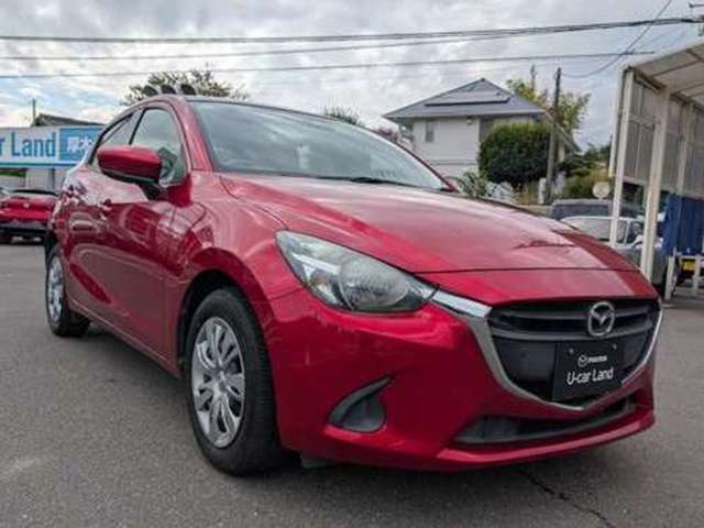 右斜め前方です。